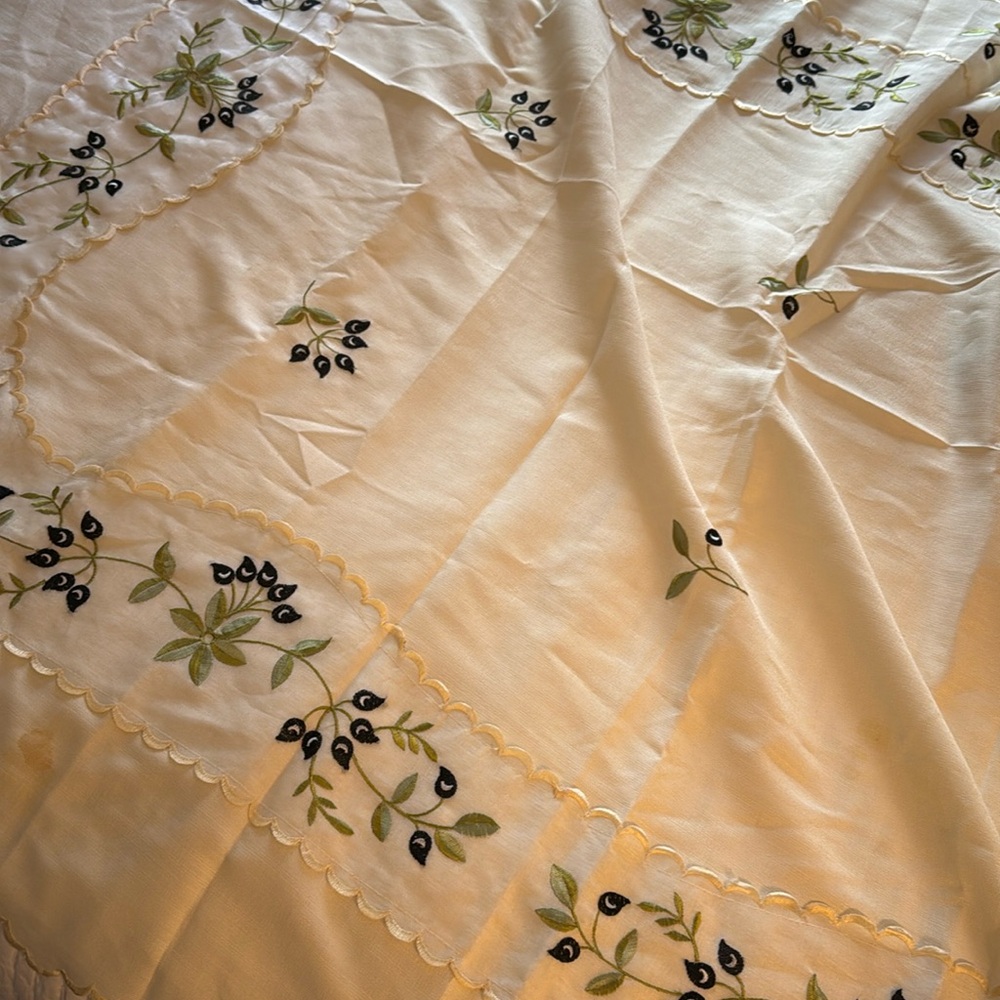 Italian olives table throw/cloth